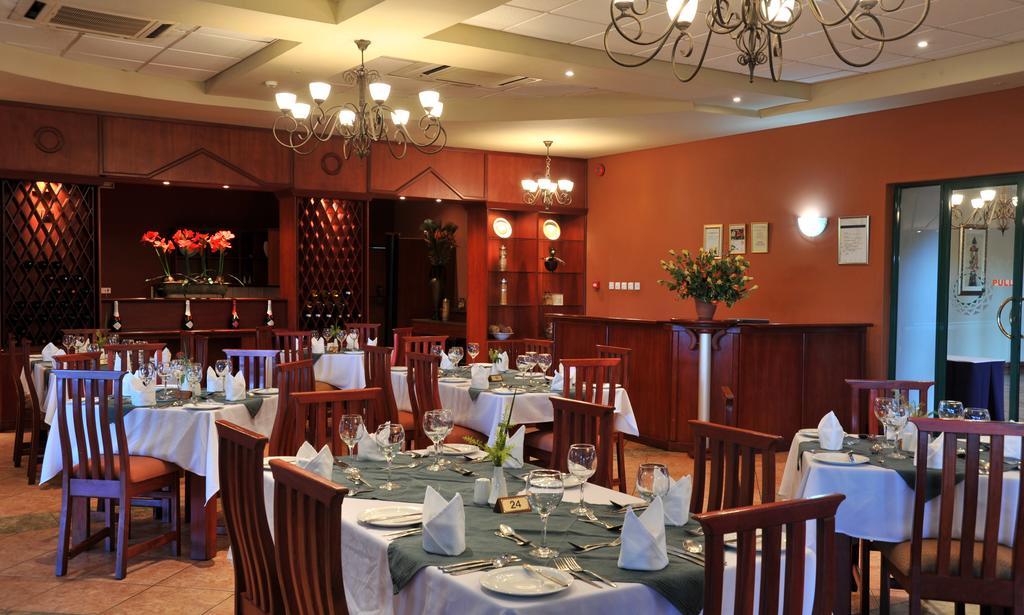 M'Kango Golfview Hotel Lusaka Exteriér fotografie
