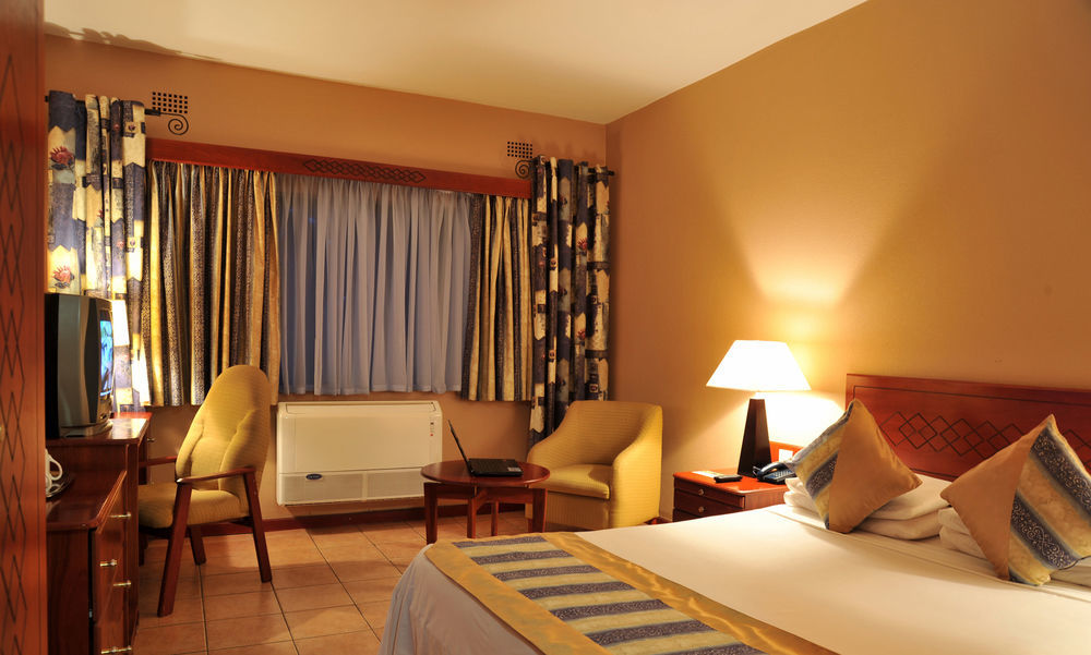 M'Kango Golfview Hotel Lusaka Exteriér fotografie