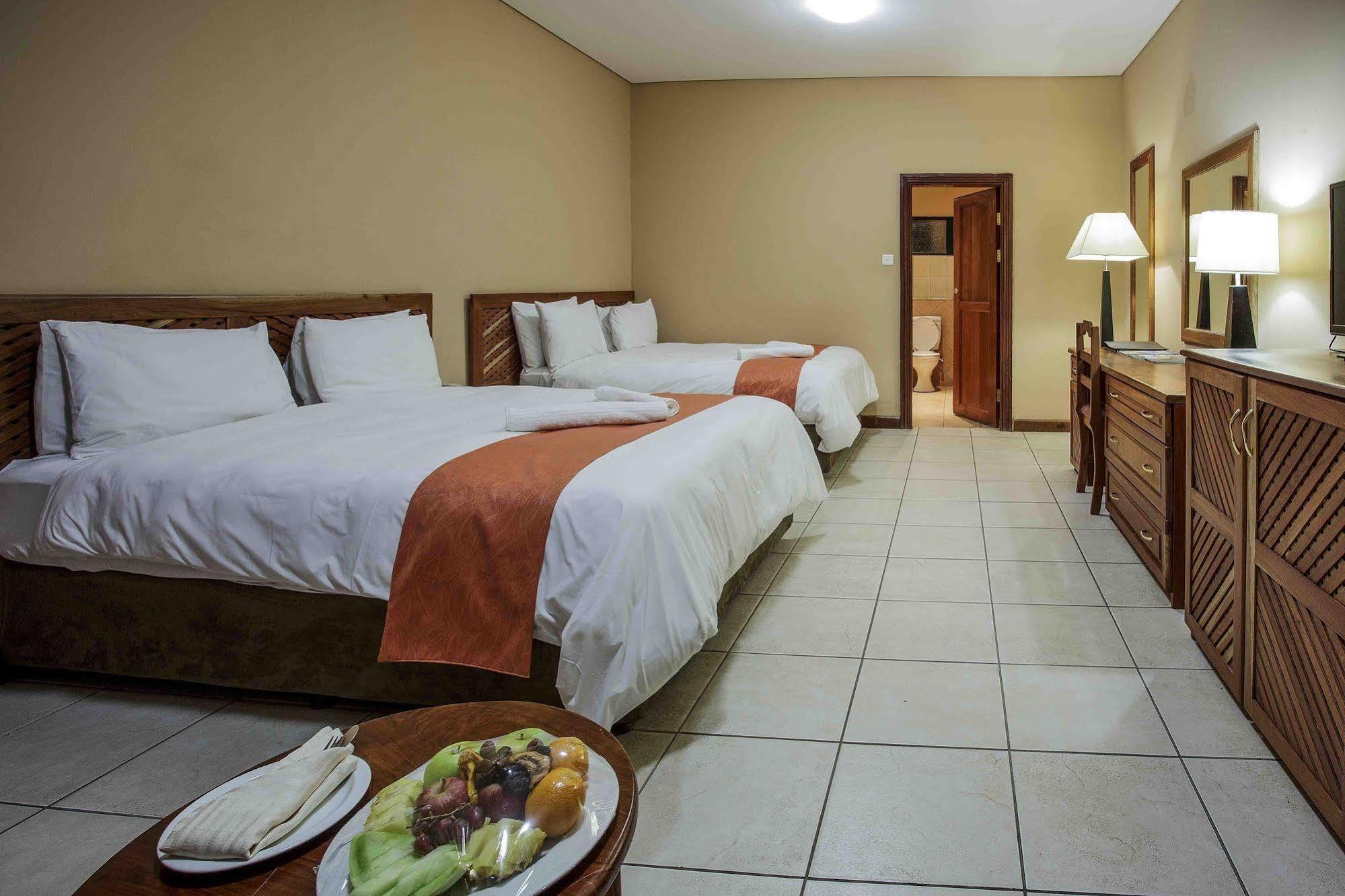M'Kango Golfview Hotel Lusaka Exteriér fotografie