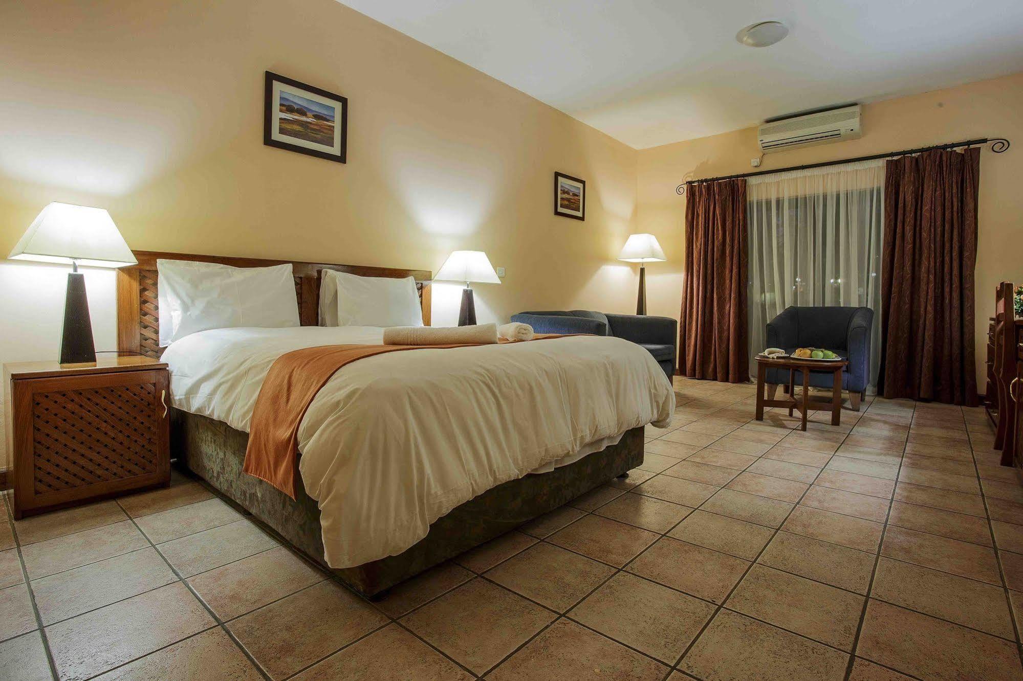 M'Kango Golfview Hotel Lusaka Exteriér fotografie