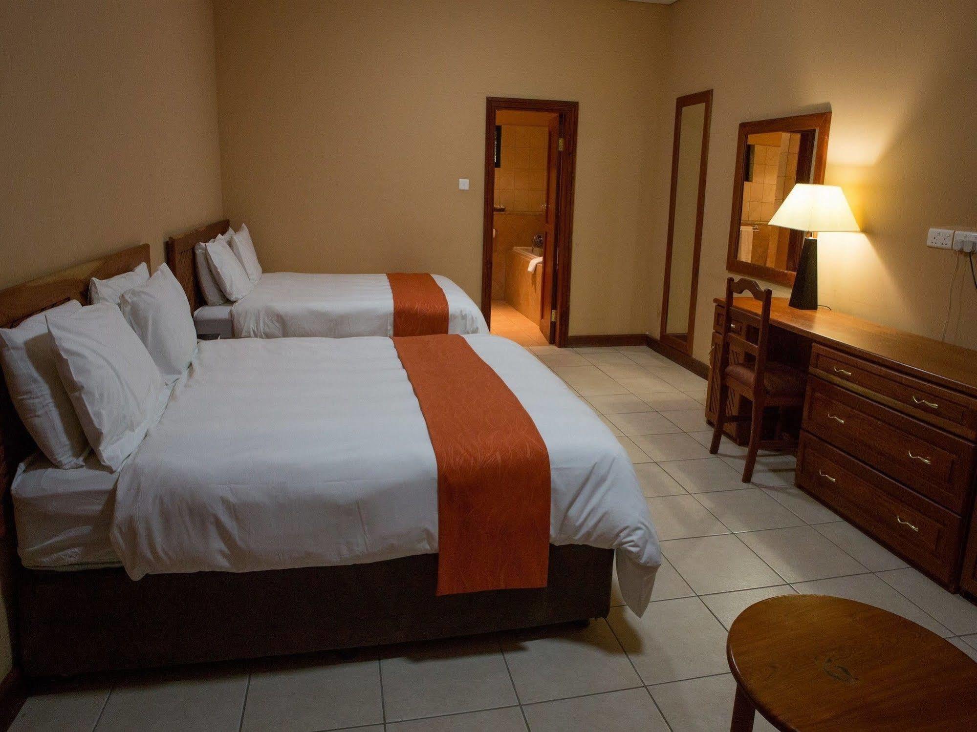 M'Kango Golfview Hotel Lusaka Exteriér fotografie